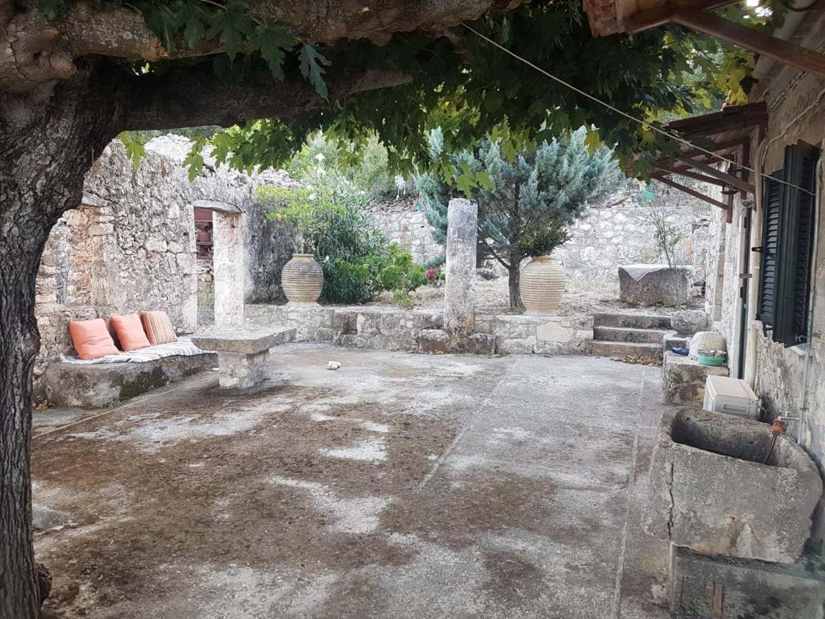 Liotrivi Olive Press Villa Volimes Bagian luar foto